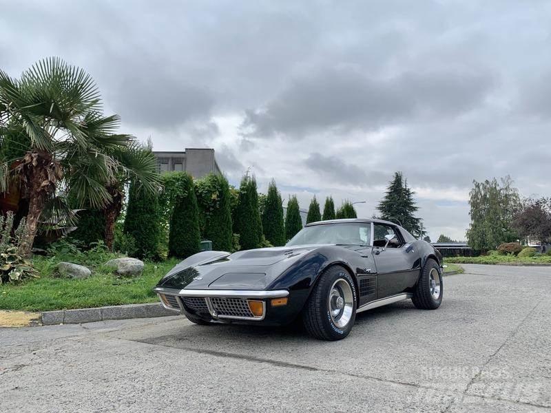 Chevrolet Corvette Автомобілі