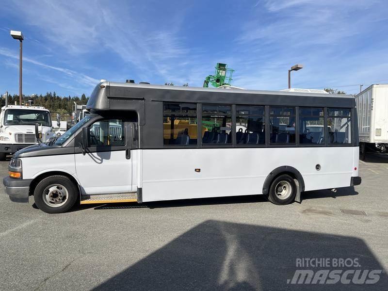 Chevrolet Express Мікроавтобуси