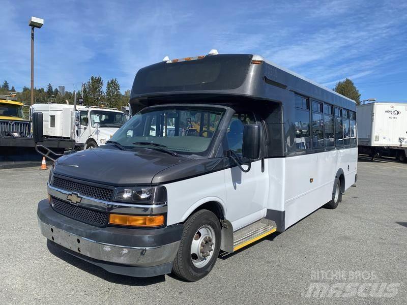 Chevrolet Express Мікроавтобуси