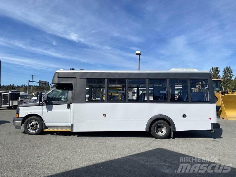 Chevrolet Express Мікроавтобуси