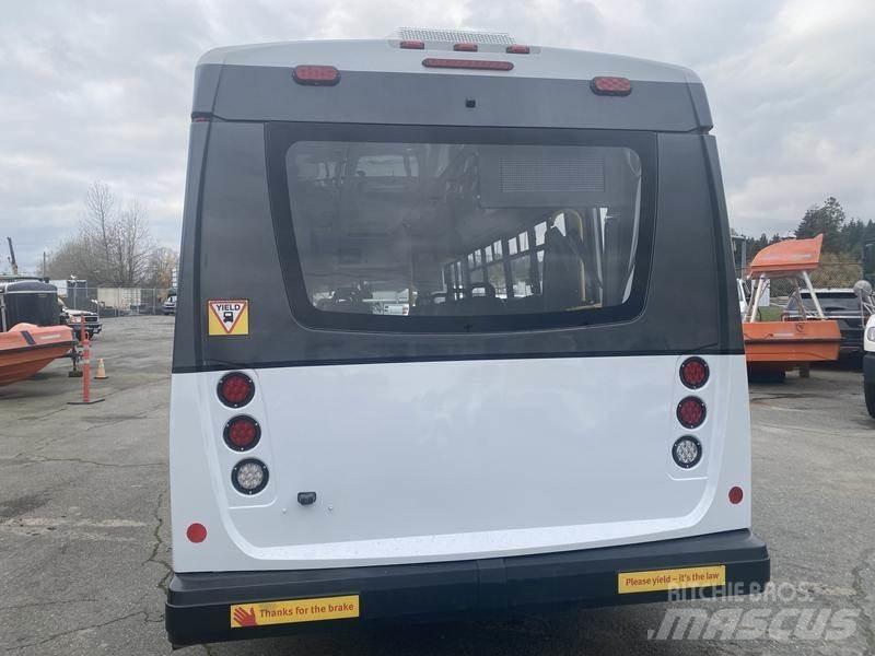 Chevrolet Express Мікроавтобуси