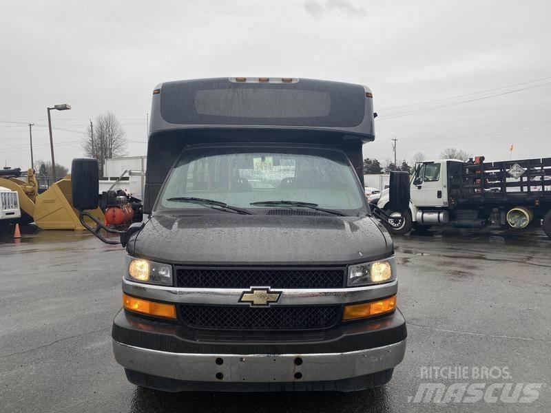 Chevrolet Express Мікроавтобуси
