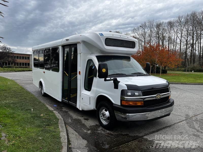 Chevrolet Express Мікроавтобуси