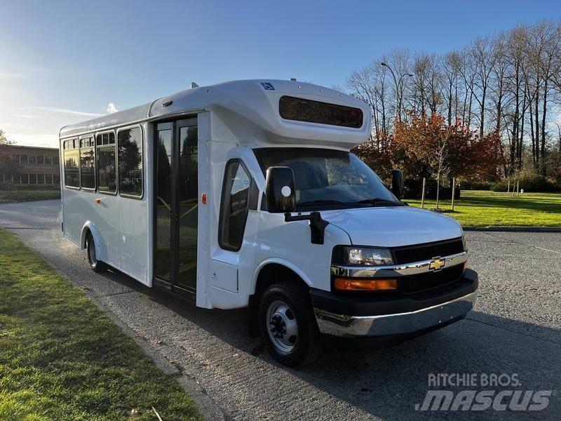 Chevrolet Express Мікроавтобуси