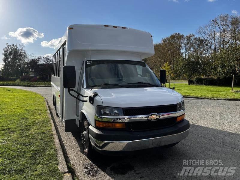 Chevrolet Express Мікроавтобуси