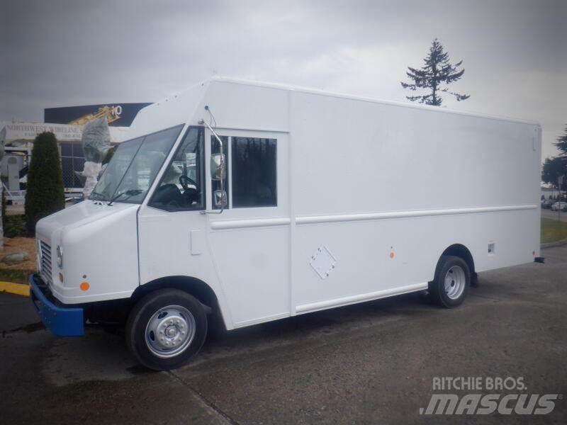 Ford E-450 Панельні фургони