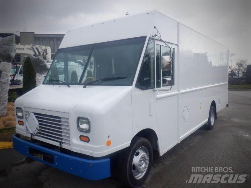 Ford E-450 Панельні фургони