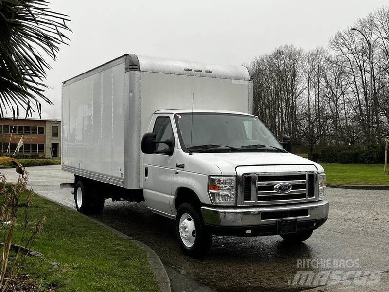 Ford Econoline Панельні фургони