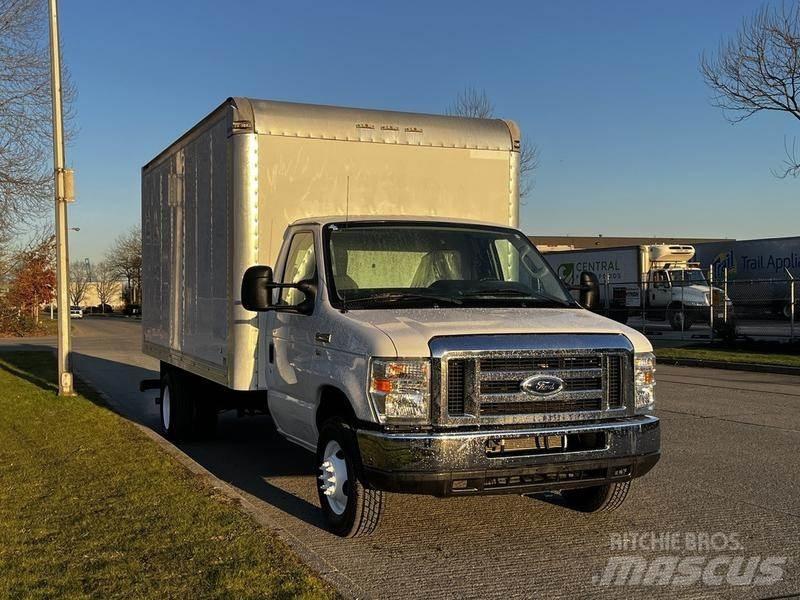 Ford Econoline Панельні фургони