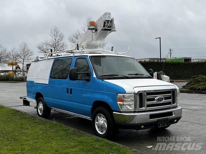 Ford Econoline Панельні фургони
