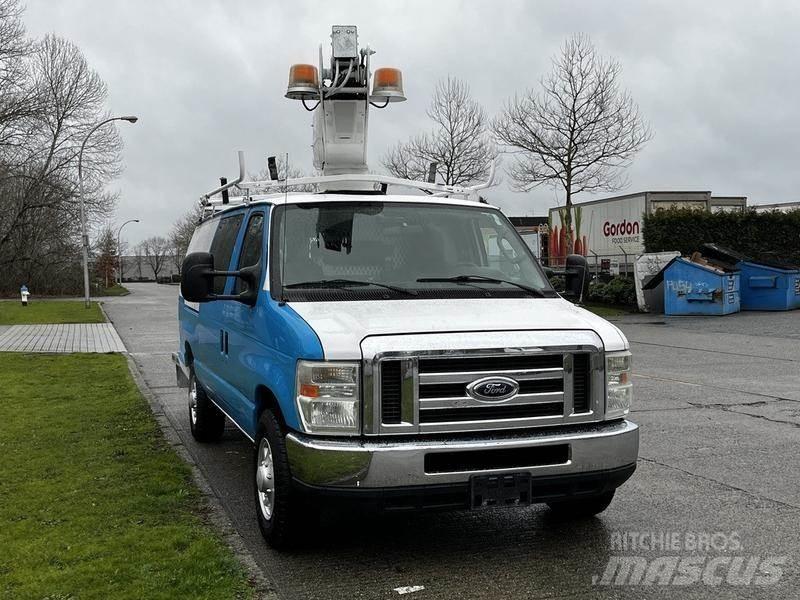 Ford Econoline Панельні фургони