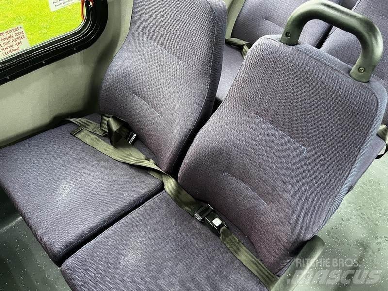 Ford Econoline Мікроавтобуси