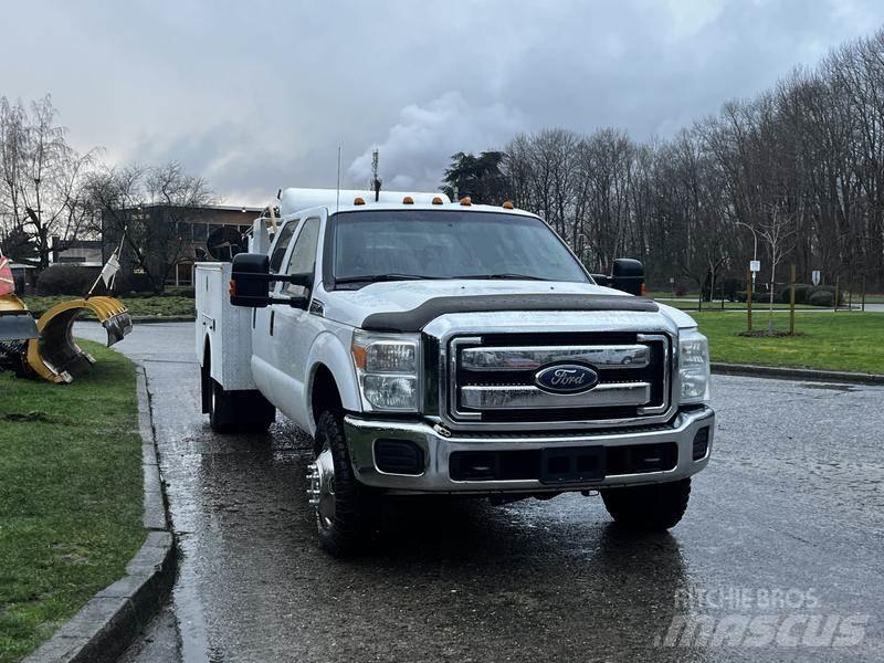 Ford F-350 SD Комунальні автомобілі / автомобілі загального призначення