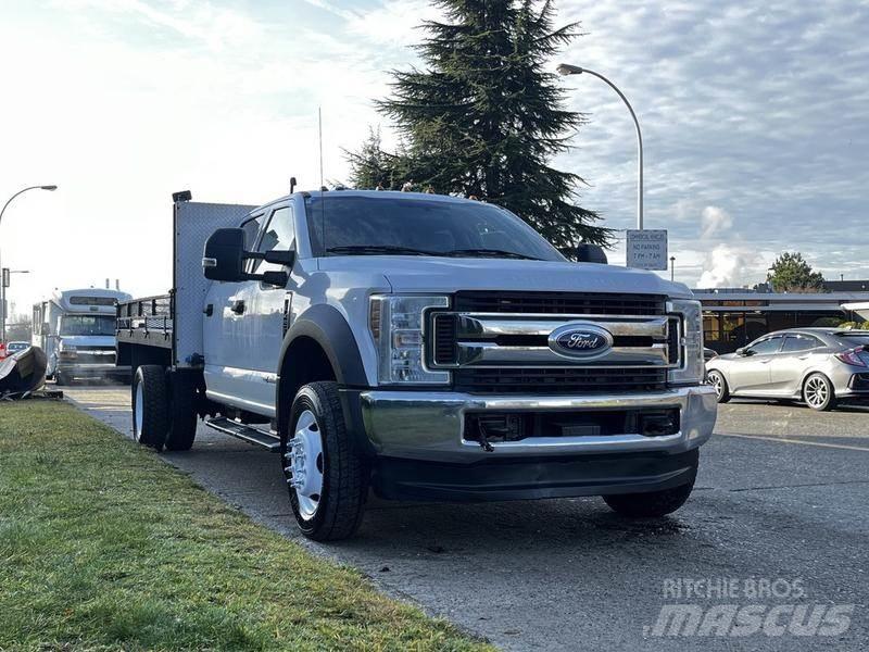 Ford F-450 SD Вантажівки-платформи/бокове розвантаження
