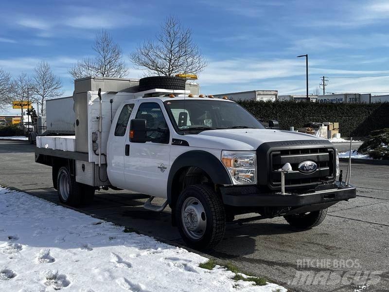 Ford F-450 SD Комунальні автомобілі / автомобілі загального призначення