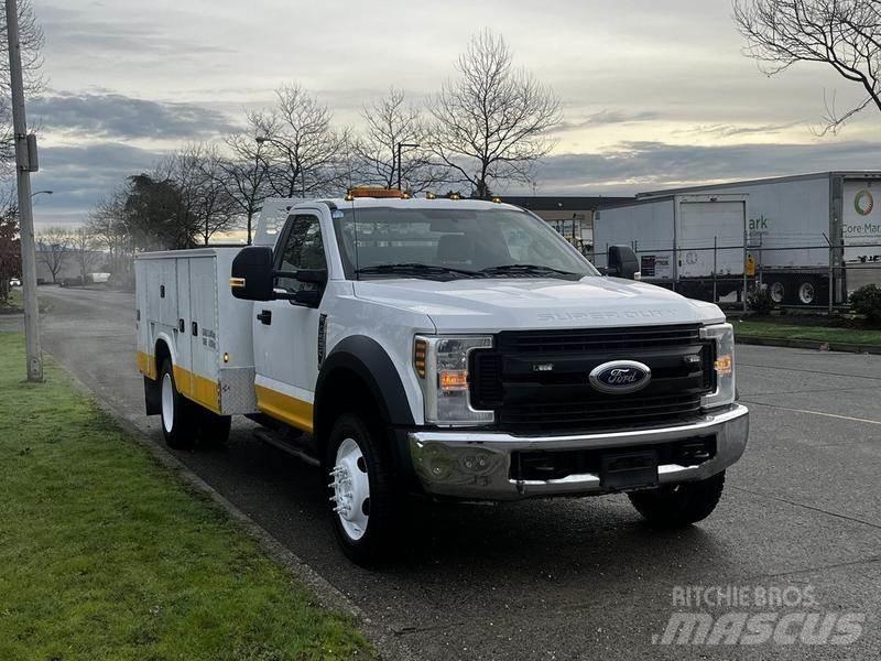 Ford F-550 Комунальні автомобілі / автомобілі загального призначення