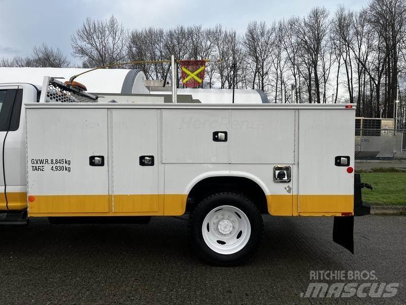 Ford F-550 Комунальні автомобілі / автомобілі загального призначення