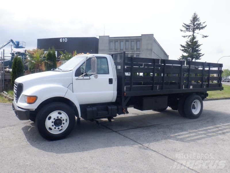 Ford F-650 Вантажівки-платформи/бокове розвантаження