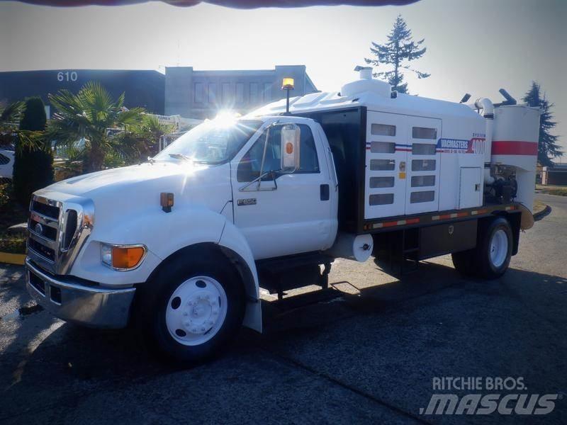 Ford F-650 Комбі/Вакуумні вантажівки