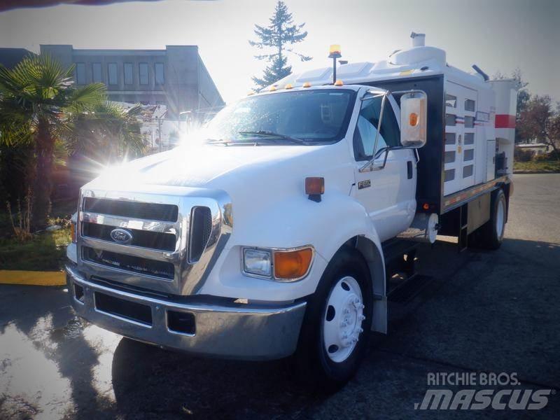 Ford F-650 Комбі/Вакуумні вантажівки