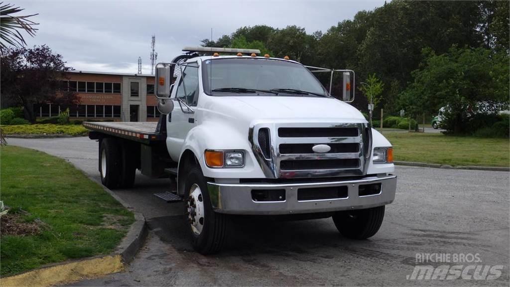 Ford F-750 Вантажівки-платформи/бокове розвантаження