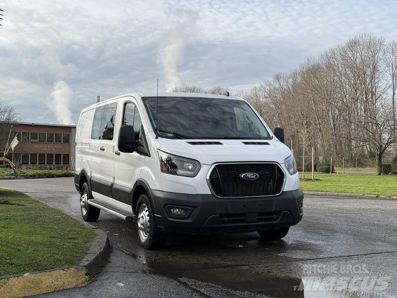 Ford Transit Панельні фургони