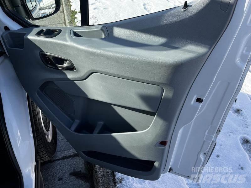 Ford Transit Панельні фургони
