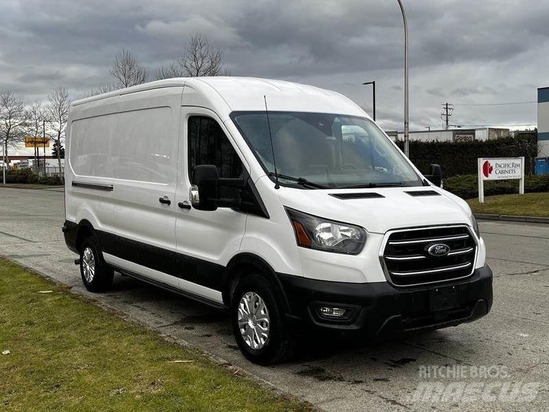 Ford Transit Панельні фургони