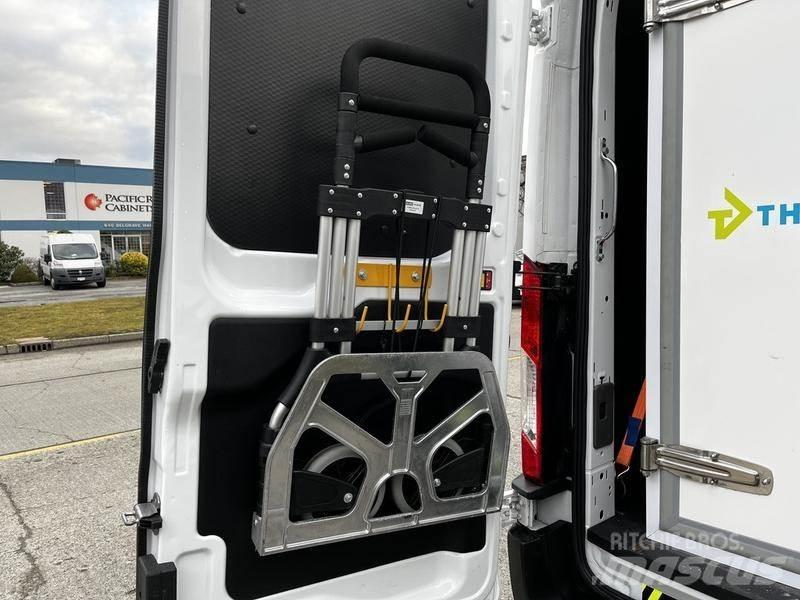 Ford Transit Панельні фургони