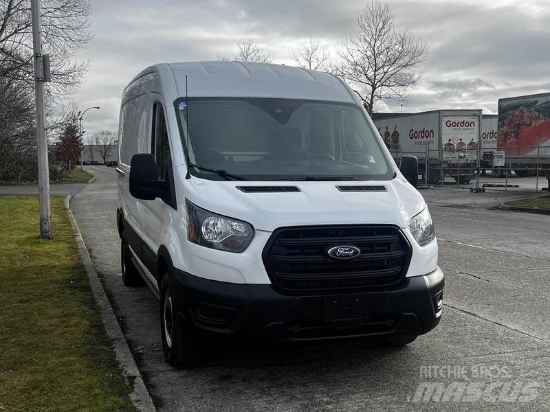 Ford Transit Панельні фургони