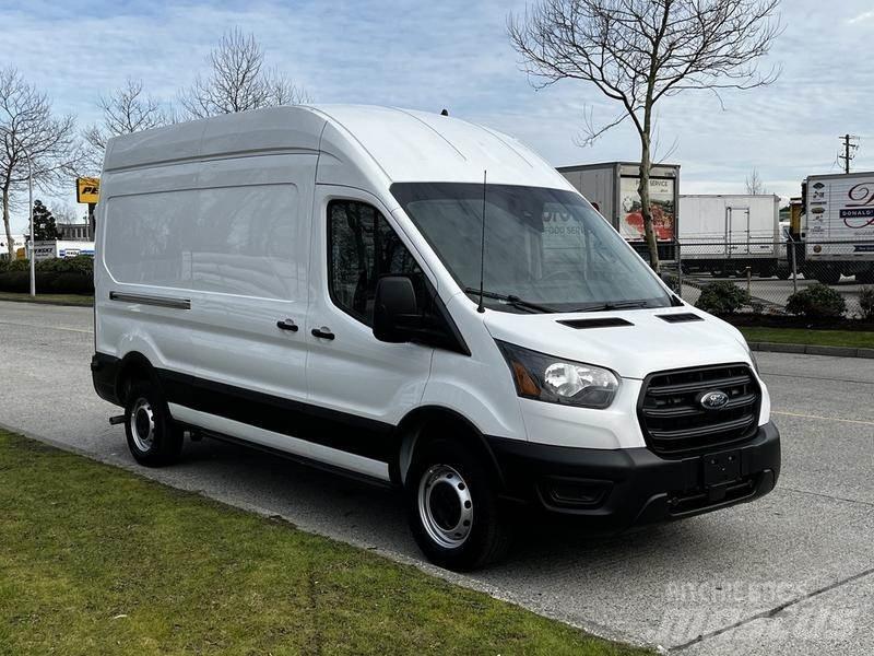 Ford Transit Панельні фургони