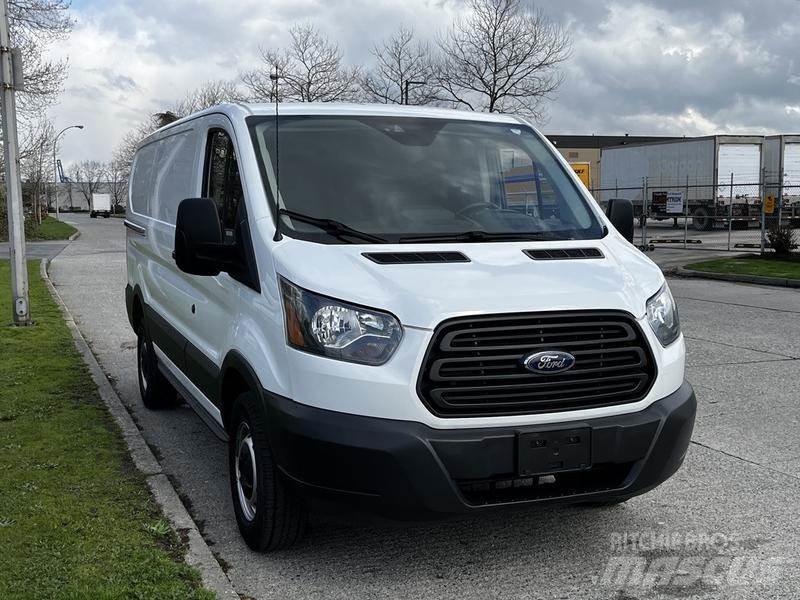 Ford Transit Панельні фургони