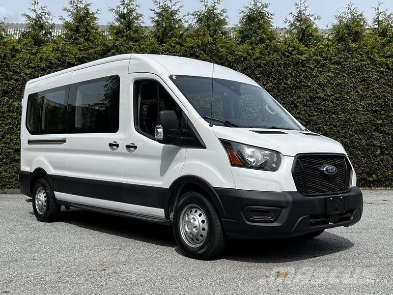 Ford Transit Автомобілі