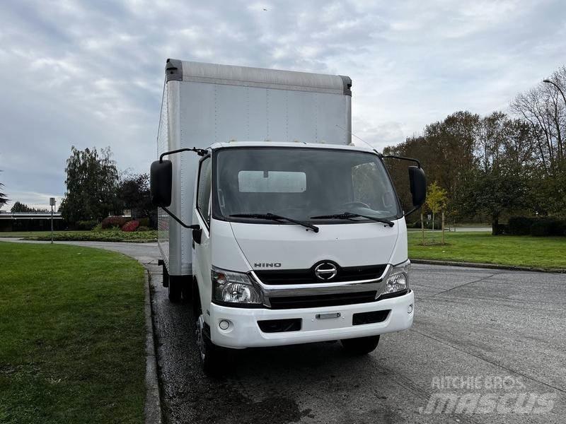 Hino 195 Панельні фургони