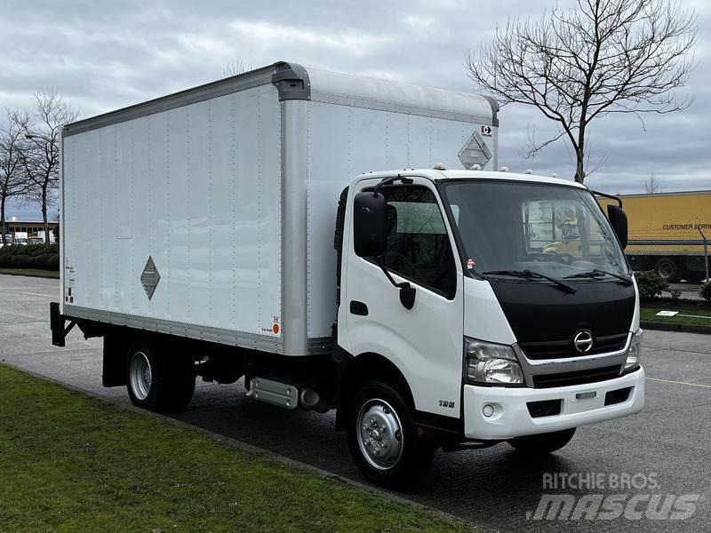 Hino 195 Панельні фургони