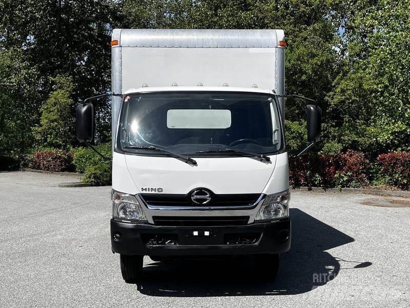 Hino 195 Панельні фургони