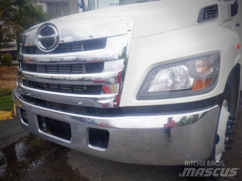 Hino 308 Комунальні автомобілі / автомобілі загального призначення