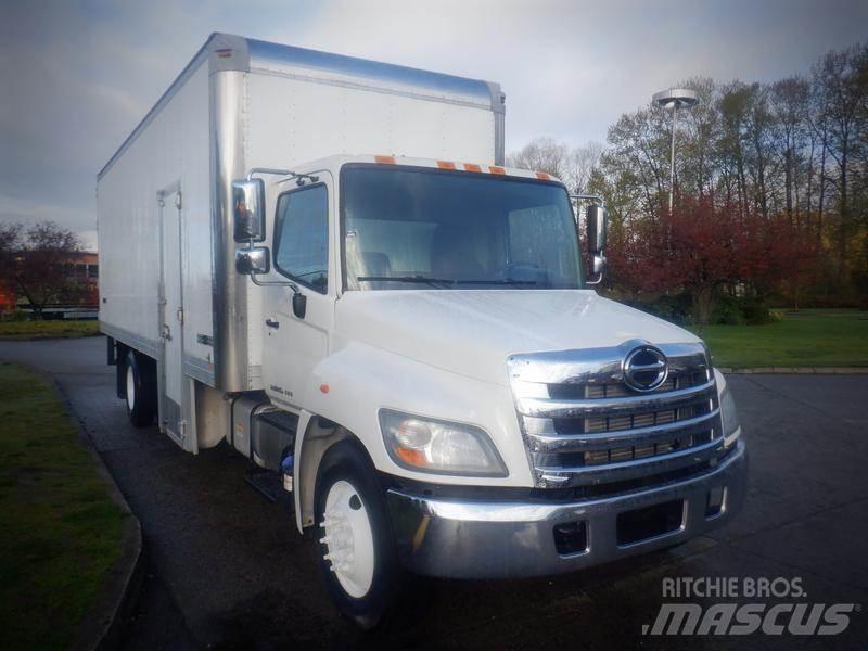 Hino 308 Панельні фургони