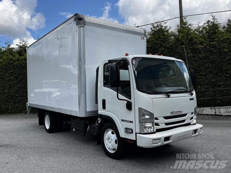 Isuzu NPR Панельні фургони