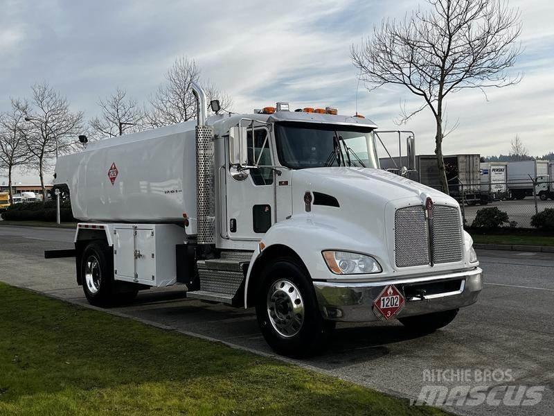 Kenworth T300 Вантажівки-цистерни