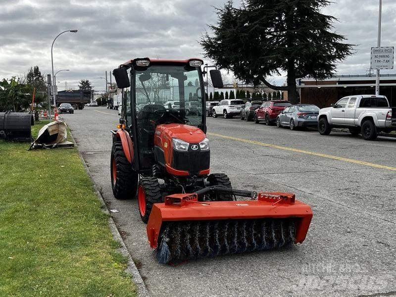 Kubota B2650 Прибиральні машини