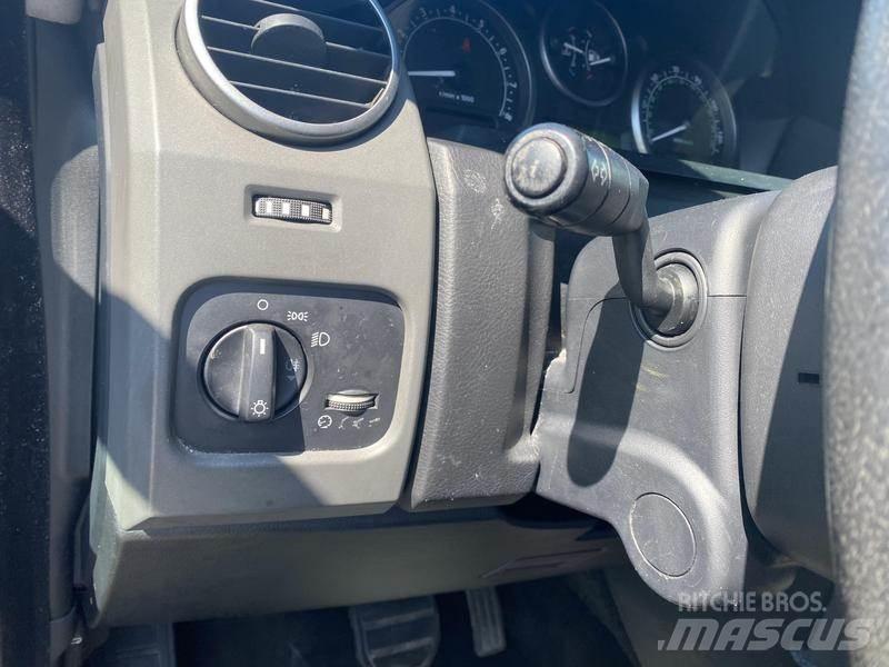 Land Rover LR3 Автомобілі