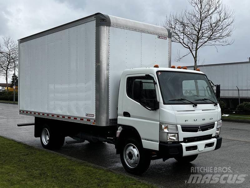 Mitsubishi Fuso Панельні фургони