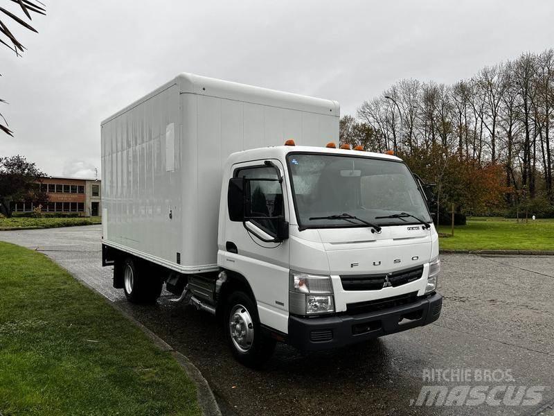 Mitsubishi Fuso FE Панельні фургони