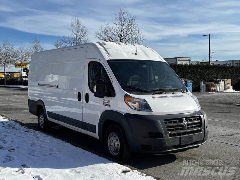 RAM Promaster Панельні фургони