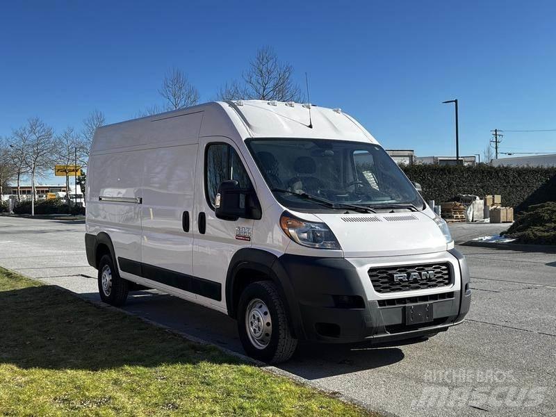 RAM Promaster Панельні фургони