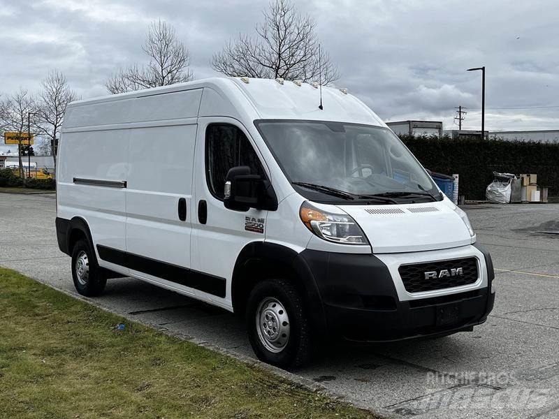 RAM Promaster Панельні фургони