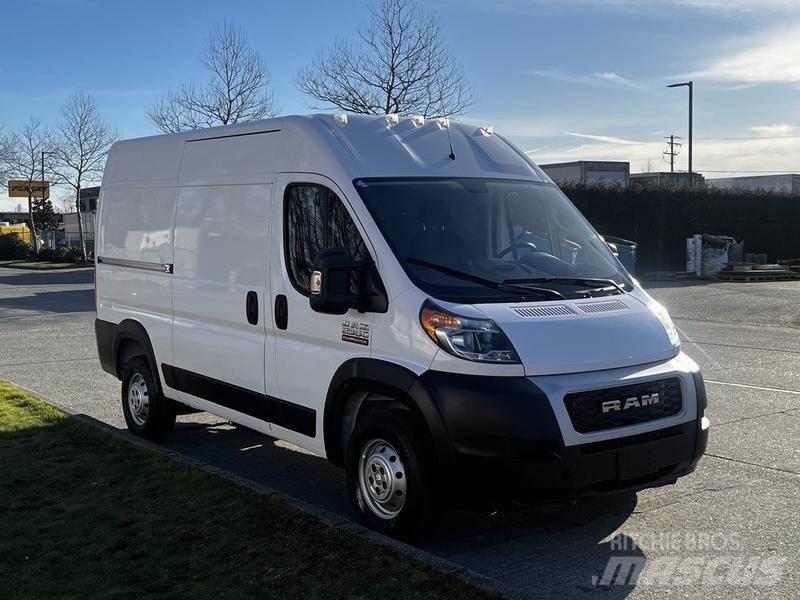 RAM Promaster Панельні фургони