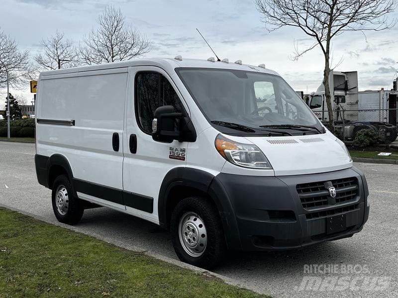 RAM Promaster Панельні фургони