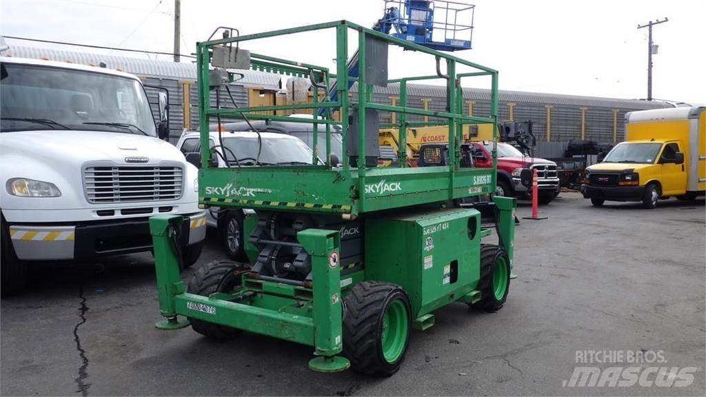 SkyJack SJ6826RT Підйомники-ножиці
